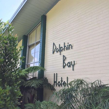 Dolphin Bay Hotel Hilo Exteriör bild